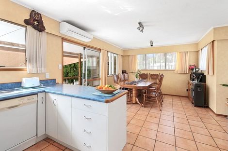 Photo of property in 8 West View Crescent, Onerahi, Whangarei, 0110