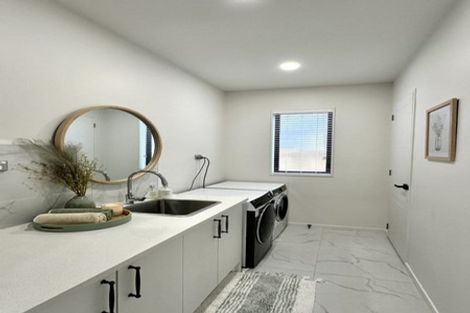 Photo of property in 24 Matahae Drive, Flat Bush, Auckland, 2019