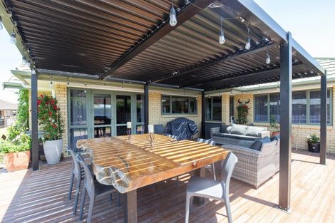 Photo of property in 55 Darlington Street, Ngatea, 3503