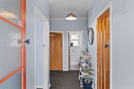 Photo of property in 19 Savage Crescent, West End, Palmerston North, 4412