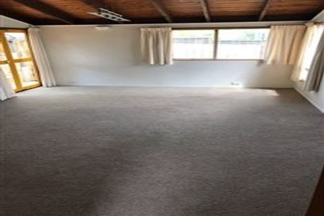 Photo of property in 9 Marina View Drive, West Harbour, Auckland, 0618