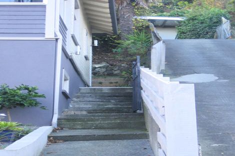 Photo of property in 12 Brewster Street, Bluff Hill, Napier, 4110