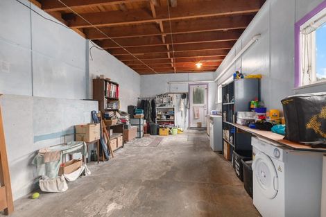 Photo of property in 4 Mana View Road, Paremata, Porirua, 5026