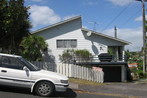Photo of property in 2/28 Noeleen Street, Glenfield, Auckland, 0629