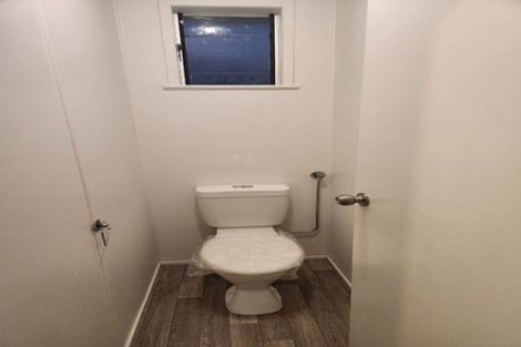 Photo of property in 127 Chichester Drive, Rosehill, Papakura, 2113