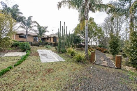 Photo of property in 802 Tuhikaramea Road, Ngahinapouri, Hamilton, 3290
