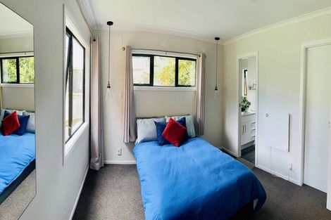 Photo of property in 49 Saunders Close, Whitby, Porirua, 5024