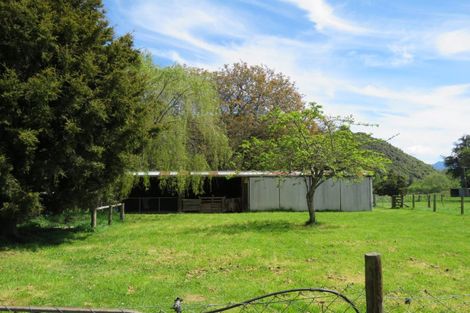 Photo of property in 108 Fairfax Street, Murchison, 7007