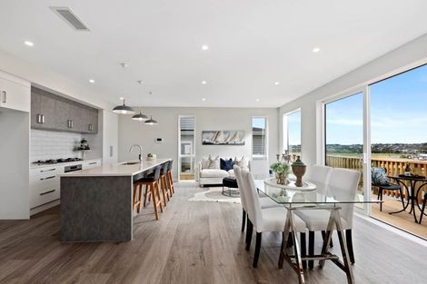 Photo of property in 28 Cassidy Drive, Orewa, 0931