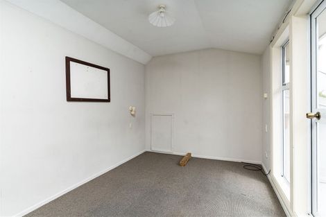 Photo of property in 24 Oxford Street, Lansdowne, Masterton, 5810