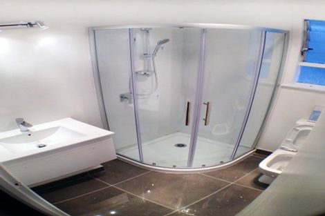 Photo of property in 1/60 Becroft Drive, Forrest Hill, Auckland, 0620