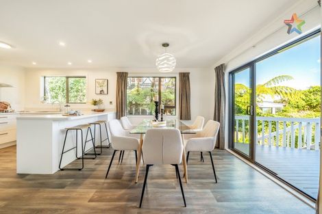 Photo of property in 30 Stanhope Grove, Korokoro, Lower Hutt, 5012