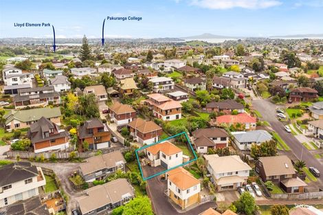 Photo of property in 1/8 Kells Place, Botany Downs, Auckland, 2010