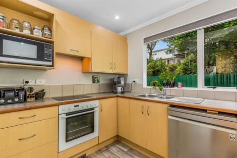 Photo of property in 13b Peterhouse Street, Tawa, Wellington, 5028