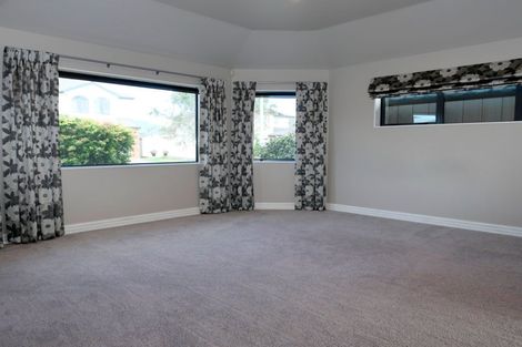 Photo of property in 6 Trusham Court, Paraparaumu, 5032