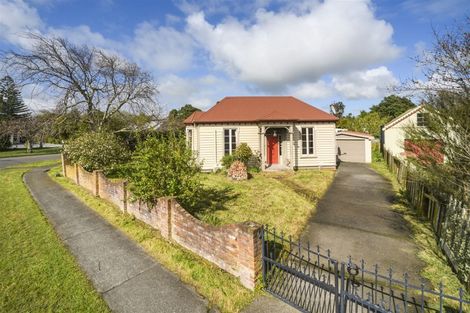 Photo of property in 102 Atawhai Road, Fitzherbert, Palmerston North, 4410