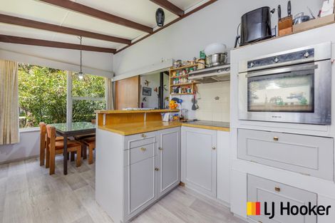 Photo of property in 200 Robertson Road, Mangere East, Auckland, 2024