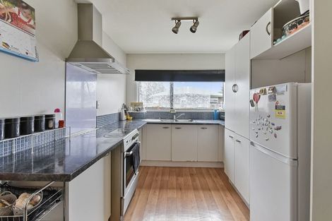 Photo of property in 2/33 Aeronautic Road, Takanini, 2112