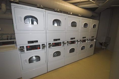 Photo of property in Empire Apartments, 1520/21 Whitaker Place, Grafton, Auckland, 1010