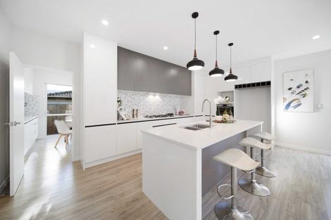 Photo of property in 14 Frazen Avenue, Papakura, 2110