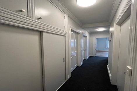 Photo of property in 18 Portland Crescent, Thorndon, Wellington, 6011