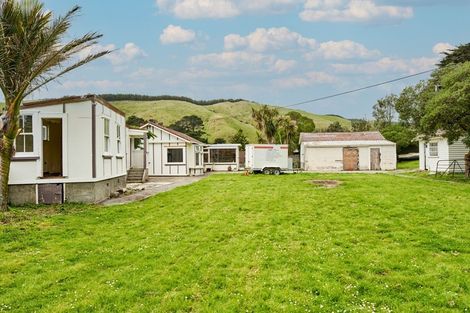Photo of property in 1010 Makara Road, Makara Beach, Karori, 6972