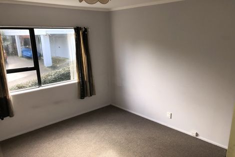 Photo of property in 2/25 Gazelle Avenue, Beach Haven, Auckland, 0626