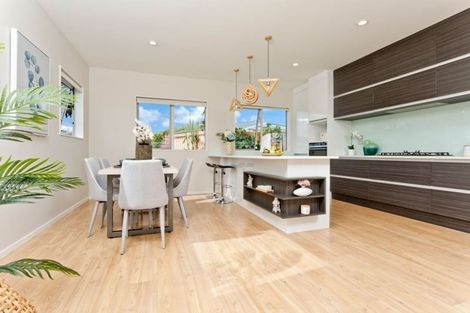 Photo of property in 38a Normandy Place, Henderson, Auckland, 0610