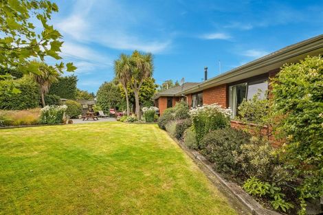 Photo of property in 2 Woodglen Drive, Woodend, 7610