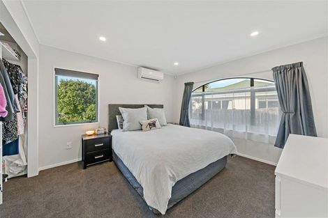 Photo of property in 319a Rangatira Road, Beach Haven, Auckland, 0626