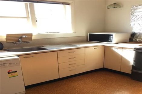 Photo of property in 13 Mahoe Street, Eastbourne, Lower Hutt, 5013