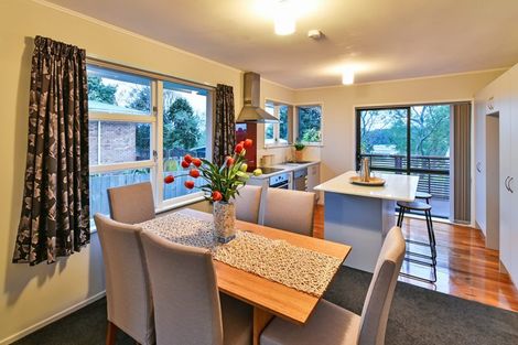 Photo of property in 39 Hobart Crescent, Wattle Downs, Auckland, 2103