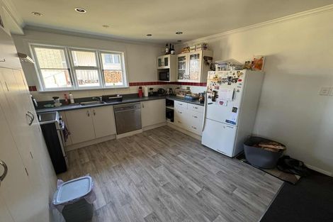 Photo of property in 6 Spencer Street, Alexandra, 9320