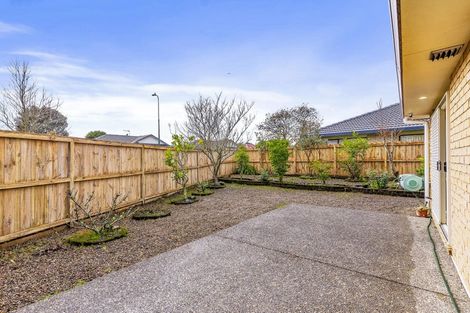 Photo of property in 2 Marlon Lane, East Tamaki, Auckland, 2016