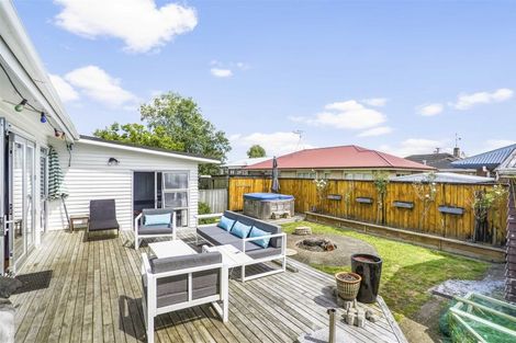 Photo of property in 12 Gordon Street, Hillcrest, Hamilton, 3216