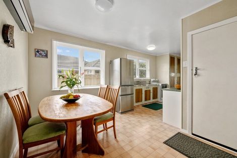 Photo of property in 19 Sheridan Crescent, Trentham, Upper Hutt, 5018