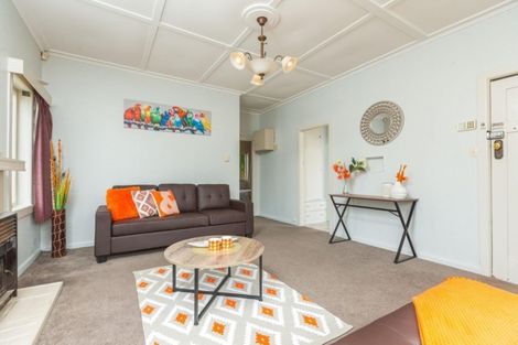 Photo of property in 18 Beihlers Road, Weymouth, Auckland, 2103