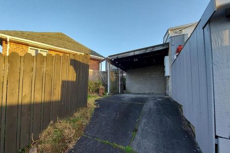 Photo of property in 1/434 Old Te Atatu Road, Te Atatu Peninsula, Auckland, 0610