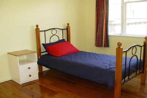 Photo of property in 32 Oranga Avenue, Onehunga, Auckland, 1061