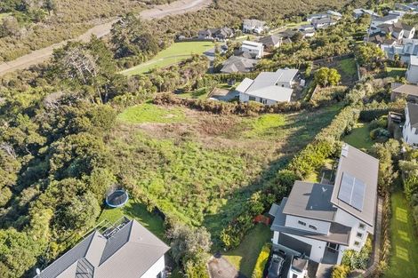 Photo of property in 30 Schopolo Place, Schnapper Rock, Auckland, 0632