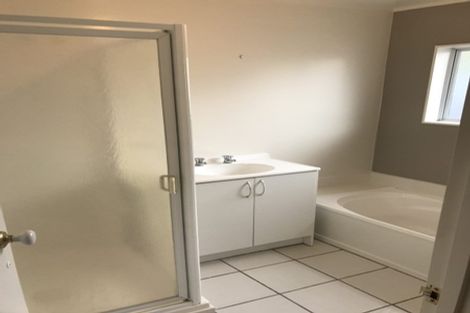 Photo of property in 35 Kestrel Heights, Arkles Bay, Whangaparaoa, 0932