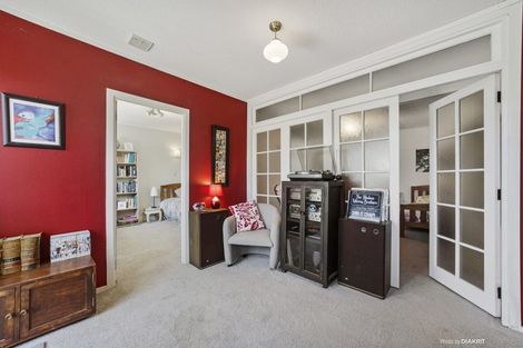 Photo of property in 12 Williamson Way, Karori, Wellington, 6012