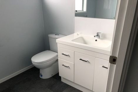 Photo of property in 2/37 John Walker Drive, Manurewa, Auckland, 2102