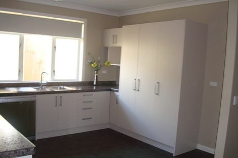 Photo of property in 1 Sandleigh Road, Hamilton Lake, Hamilton, 3204