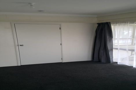 Photo of property in 14 Tatyana Place, Massey, Auckland, 0614