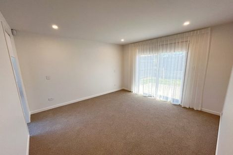 Photo of property in 25 Kenehi Road, Karaka, 2124