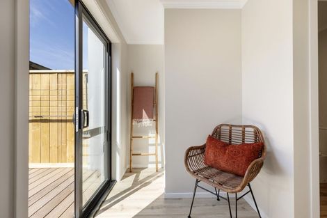 Photo of property in 2 Equine Way, Brookfield, 3110