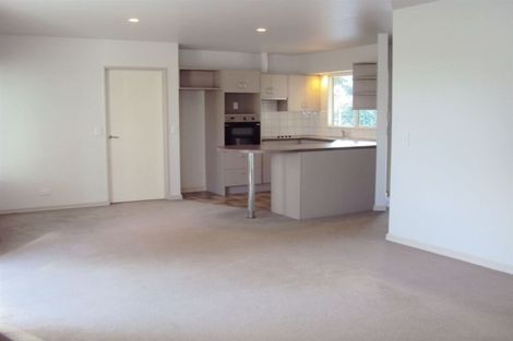 Photo of property in 6 Woodfield Lane, Redwood, Christchurch, 8051