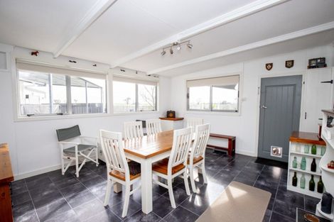 Photo of property in 6 Mahana Road, Ngatea, 3503