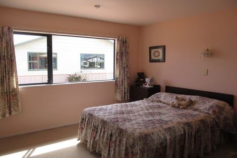 Photo of property in 4 Mayfair Grove, Alexandra, 9320